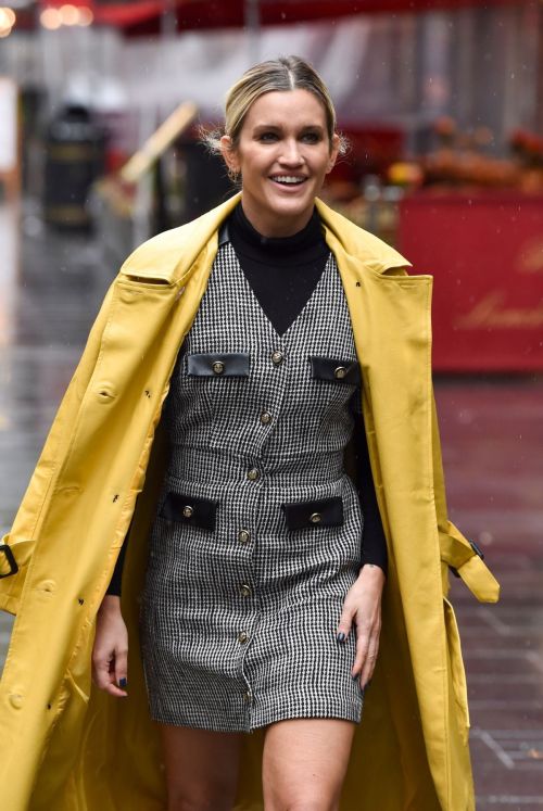 Ashley Roberts in Yellow Long Coat Leaves Global Radio in London 2020/10/29 1
