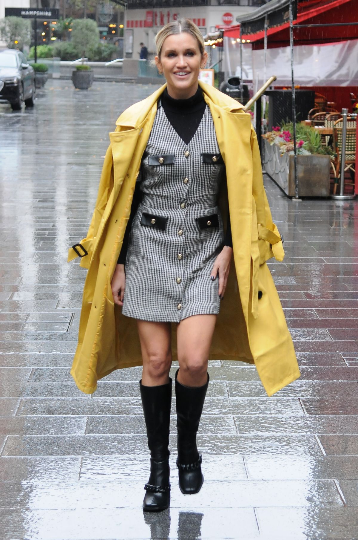 Ashley Roberts in Yellow Long Coat Leaves Global Radio in London 2020/10/29