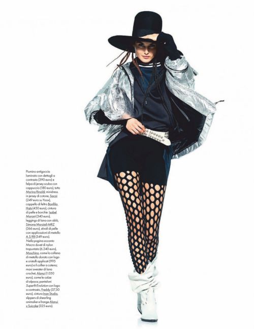 Blanca Padilla Photoshoot for Elle Magazine, Italy December 2020 12
