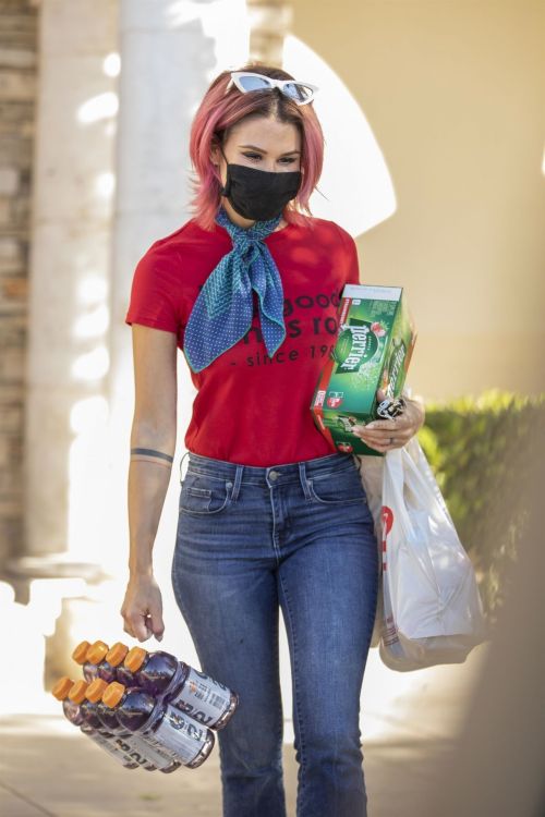 Brittany Furlan in Red and Blue Outfit Out Shopping in Los Angeles 2020/10/28 4