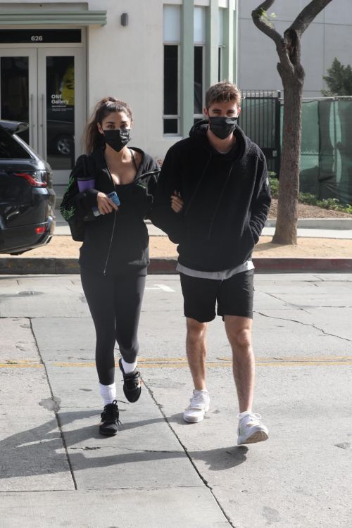 Chantel Jeffries and Lucas Taggart Arrives at a Gym in Los Angeles 2020/11/25