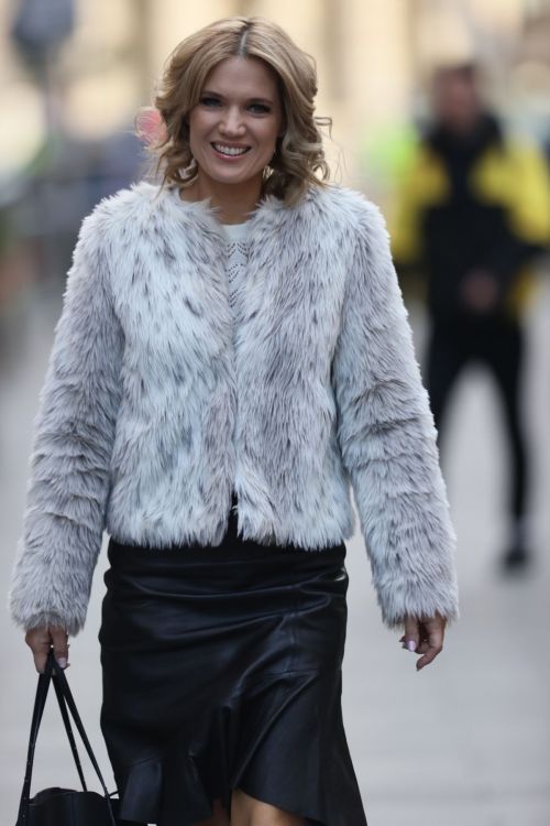 Charlotte Hawkins Arrives at Classic FM in London 2020/11/27 2