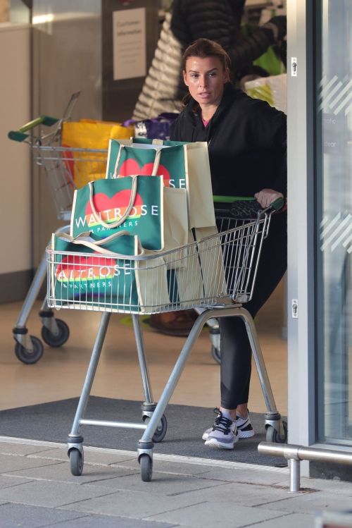 Coleen Rooney Out Shopping in Alderley Edge 2020/11/13 1
