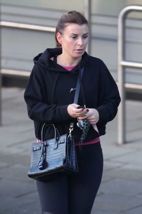 Coleen Rooney Out Shopping in Alderley Edge 2020/11/13 8