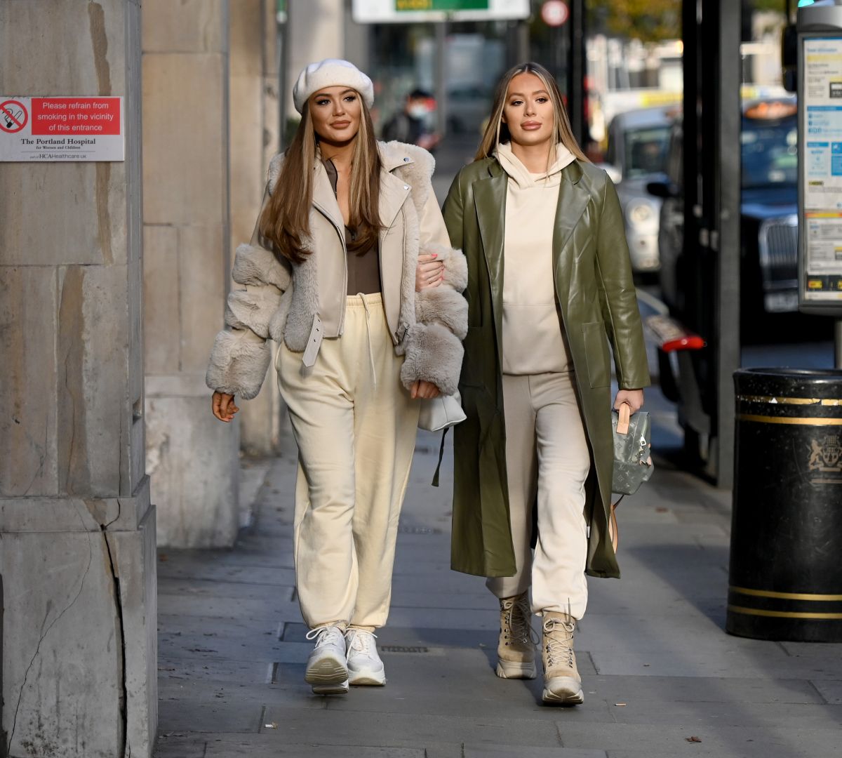 Frankie and Demi Sims walks Out in London 2020/11/27