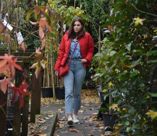 Imogen Thomas Buying Plants at a Garden Centre in London 2020/11/17