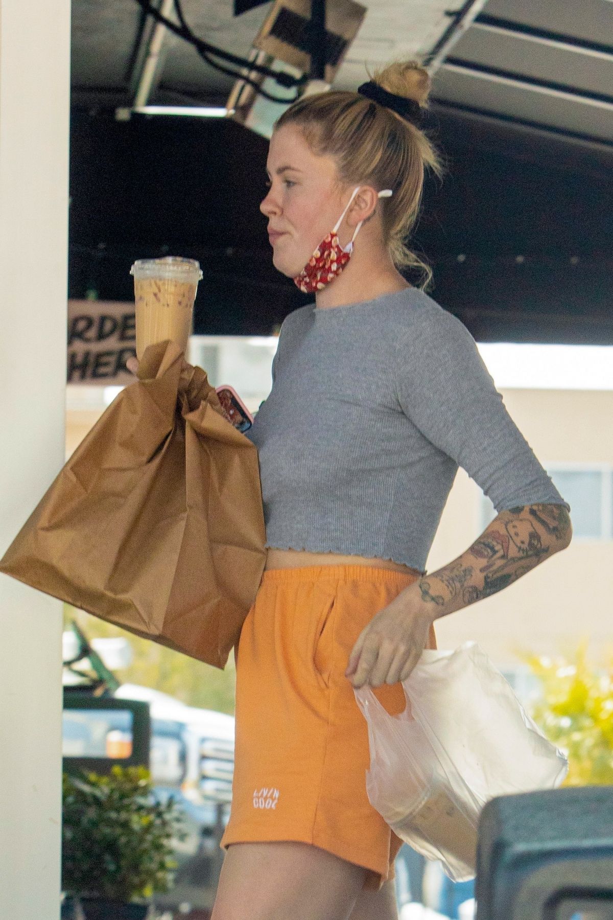 Ireland Baldwin in Orange Shorts at Que Ricos Tacos in Los Angeles 2020/10/21