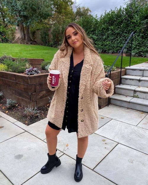 Jacqueline Jossa for Autumn/Winter Part 2 Collection with In The Style, 2020 2