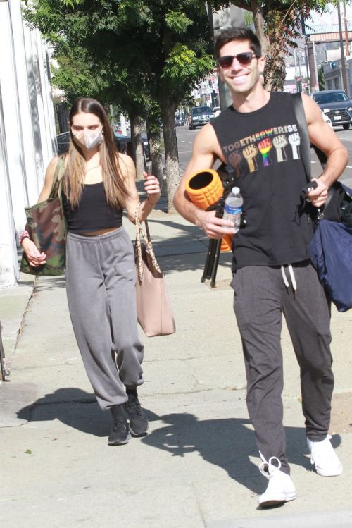 Jenna Johnson Arrives at a Dance Studio in Los Angeles 2020/11/23