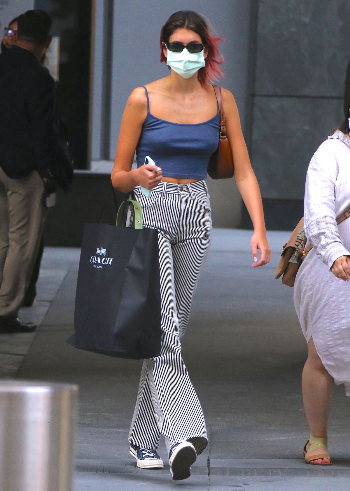 Kaia Jordan Gerber in Short Tank Top with Lining Pants Out in New York 2020/09/08