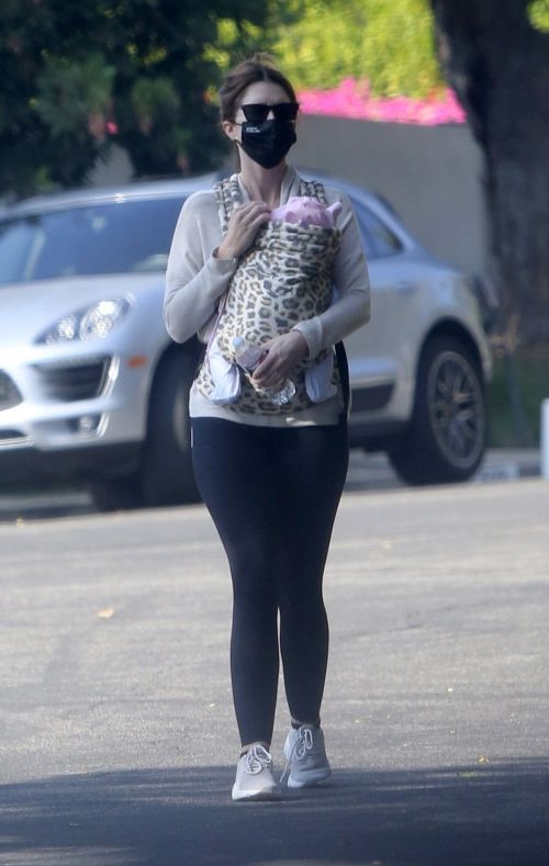 Katherine Schwarzenegger walks with her kids Out and About in Beverly Hills 2020/11/26