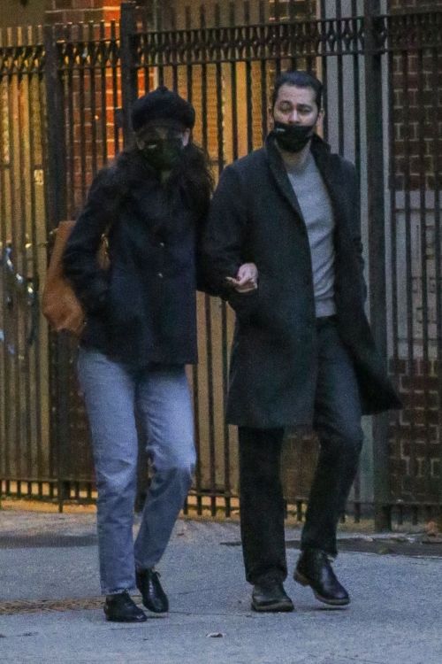 Katie Holmes and Emilio Vitolo Jr Out in New York 2020/11/26 9