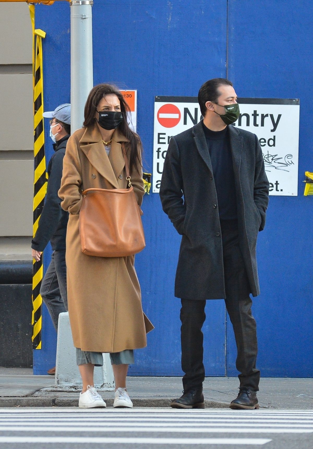 Katie Holmes and Emilio Vitolo Out Shopping in New York 2020/11/16