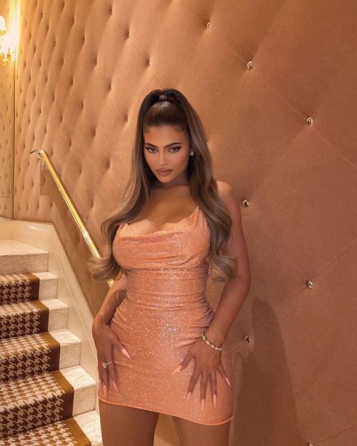 Kylie Jenner Hot Photoshoot - Instagram Photos 2020/10/22 1