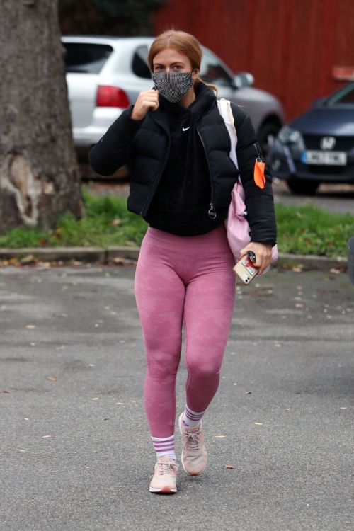 Maisie Smith Arrives at Strictly Come Dancing Studio in London 2020/11/16 6