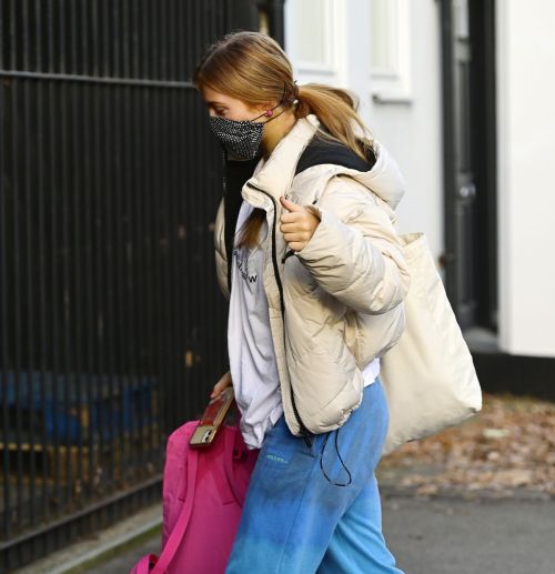 Maisie Smith Leaves Strictly Come Dancing Rehearsals in London 2020/11/26 1