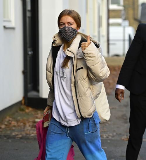 Maisie Smith Leaves Strictly Come Dancing Rehearsals in London 2020/11/26 4
