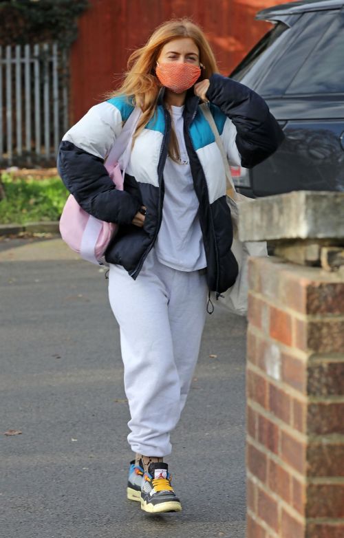 Maisie Smith Leaves Strictly Come Dancing Studio in London 2020/11/17 2