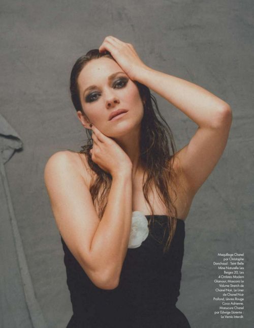 Marion Cotillard in Elle Magazine, France October 2020 Issue 5