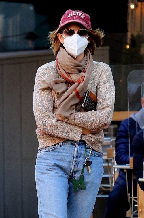 Maya Hawke Out and About in New York 2020/11/16 5