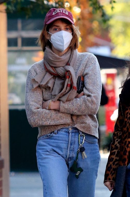 Maya Hawke Out and About in New York 2020/11/16 7