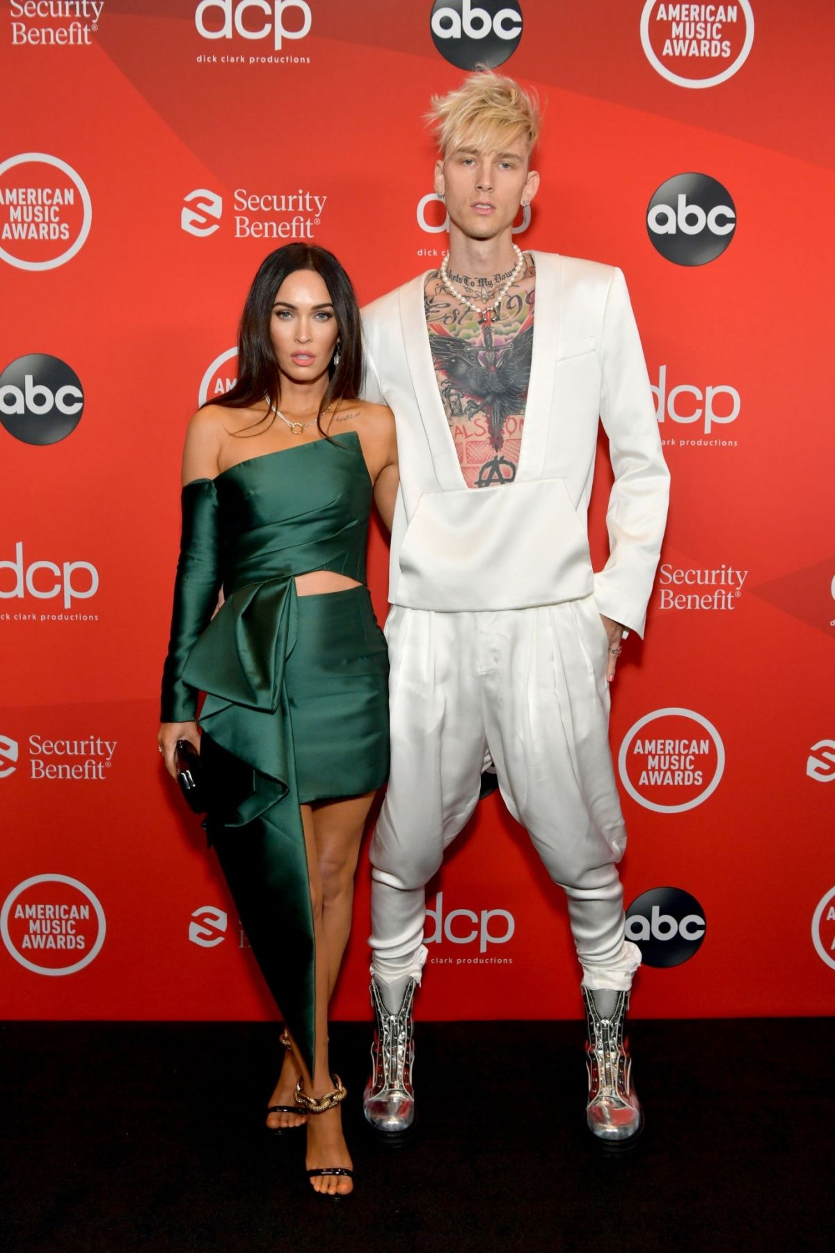 Megan Fox and Machine Gun Kelly attend 2020 American Music Awards in Los Angeles 2020/11/22
