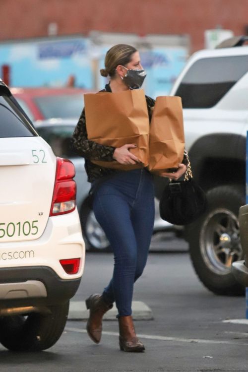 Mischa Barton Out Shopping in Los Angeles 2020/10/22 3