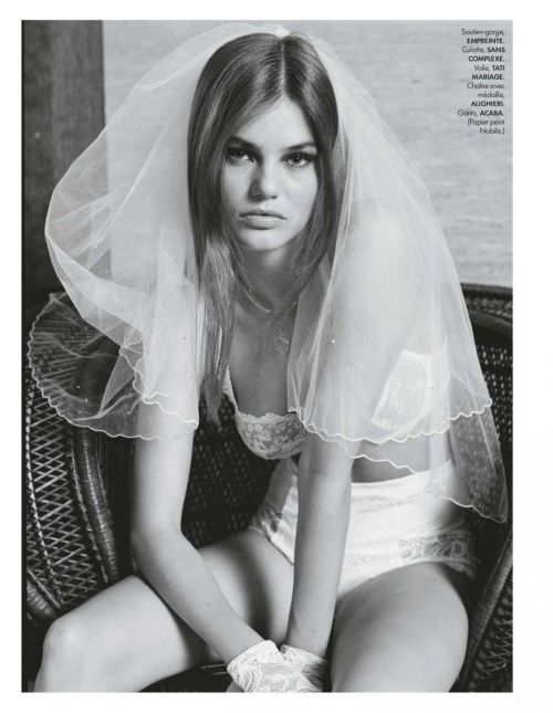 Myrthe Bolt in Elle Magazine, France October 2020 Issue 5