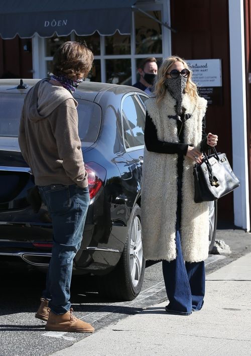 Rachel Zoe and Rodger Berman at Brentwood Country Mart 2020/11/15