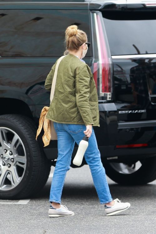 Reese Witherspoon Out and About in Hollywood 2020/10/23 3