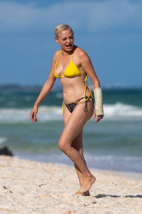 Rose McGowan in Yellow Bikini at a Beach in Tulum 2020/11/23