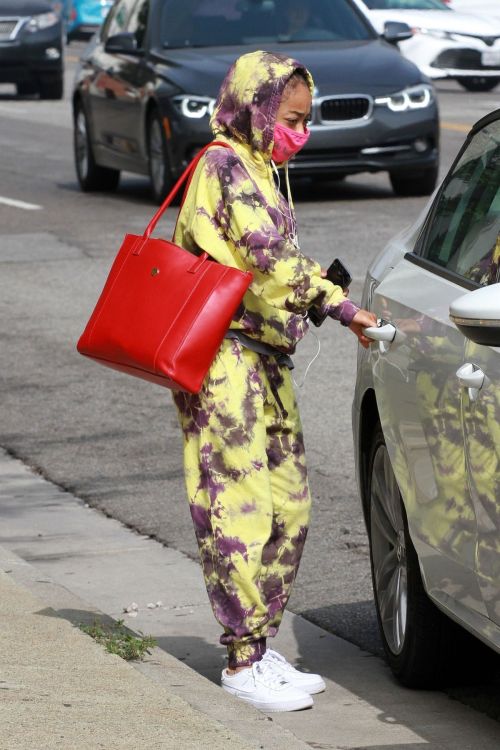 Skai Jackson leaves DWTS Studio in Los Angeles 2020/10/21 2