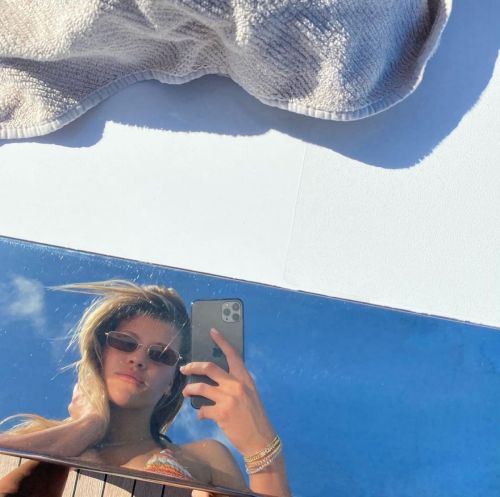 Sofia Richie in Bikini - Instagram Photos 2020/11/22