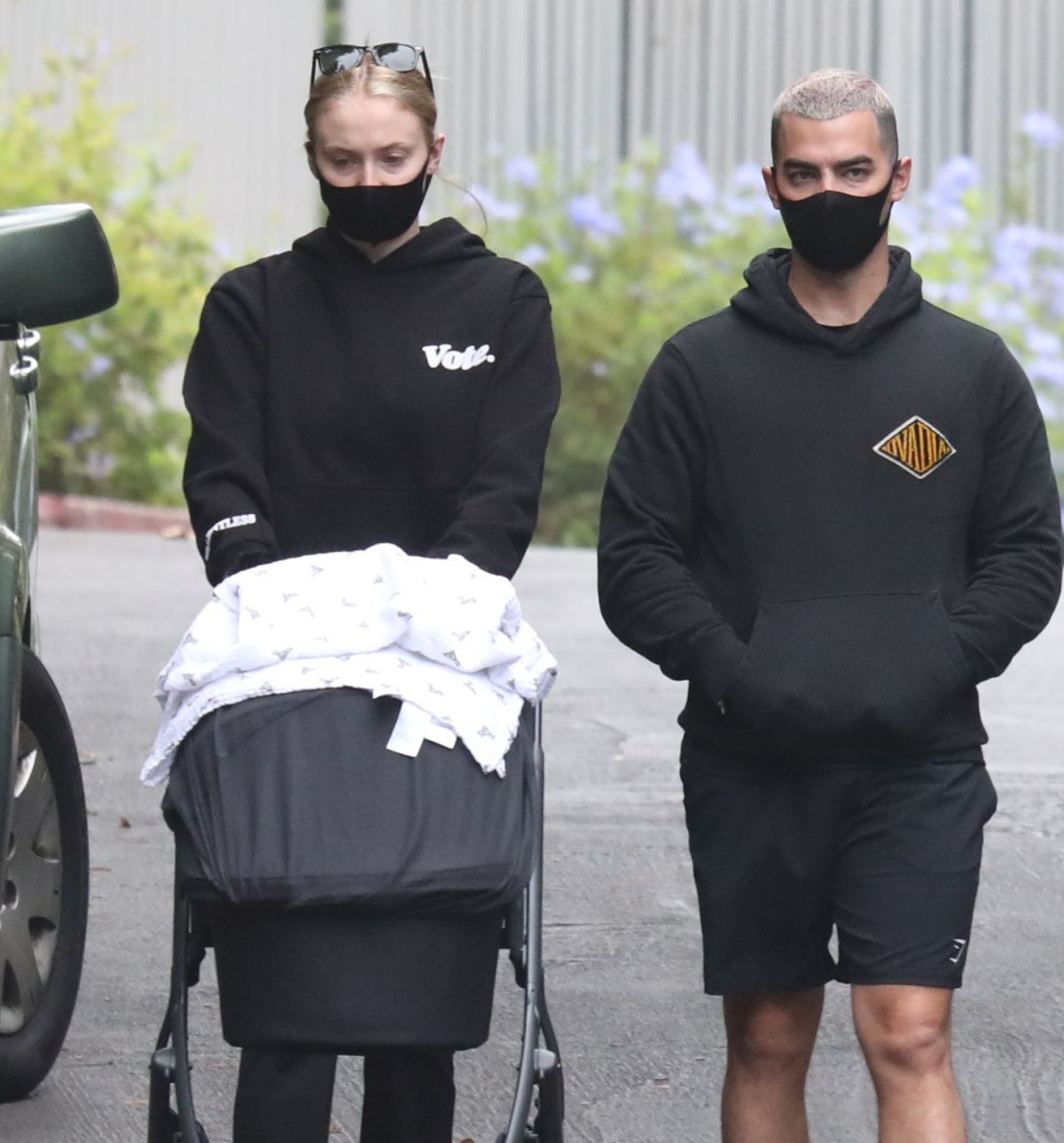 Sophie Turner and Joe Jonas Out and About in Los Angeles 2020/10/21