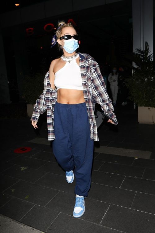 Tana Mongeau Leaves Boa Steakhouse in Los Angeles 2020/11/22