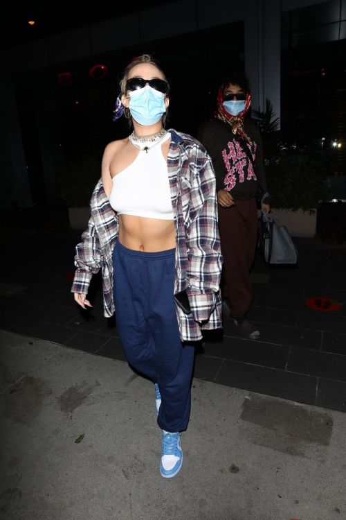 Tana Mongeau Leaves Boa Steakhouse in Los Angeles 2020/11/22 2