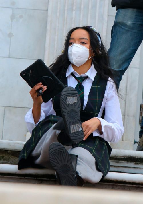 Whitney Peak on the Set of Gossip Girl in New York 2020/11/23 2