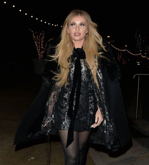 Amy Hart Arrives at Turbine Theatre in London 12/04/2020