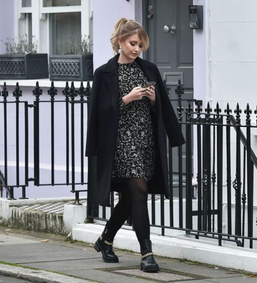 Amy Hart on the Set of Commercial for Velo Scooters in London 11/30/2020 4