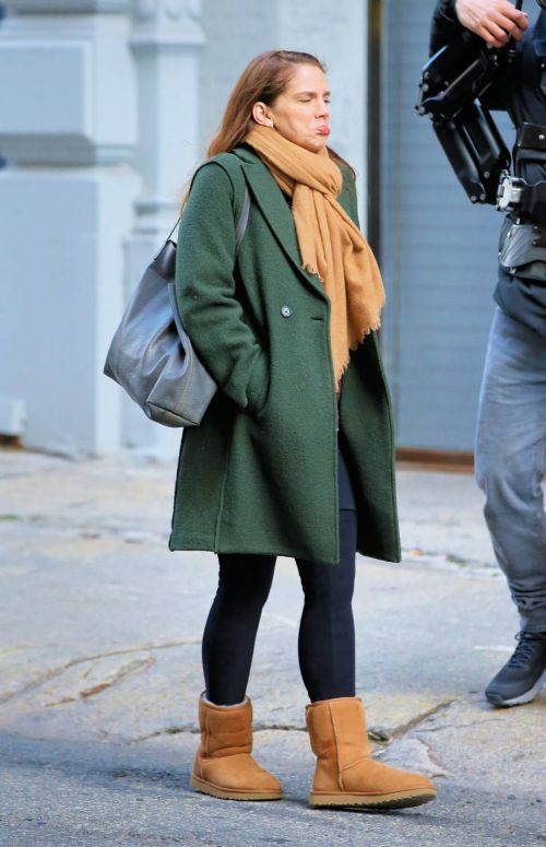 Anna Chlumsky in Long Coat and Long Boots on the Set of Inventing Anna in New York 12/02/2020 4