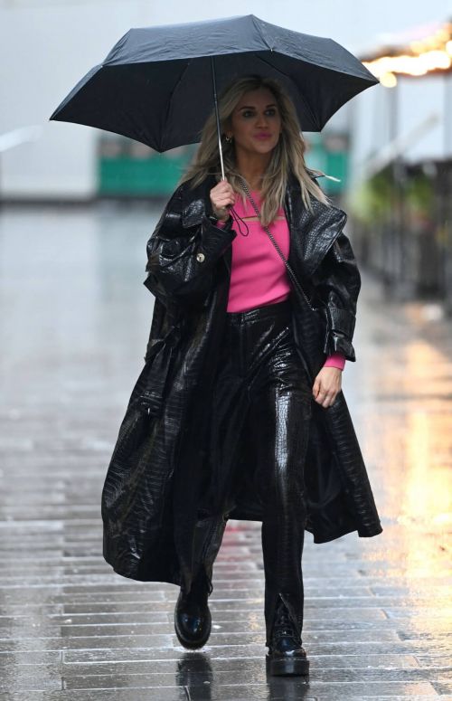Ashley Roberts after Leaves Global Studios in London 12/03/2020 3