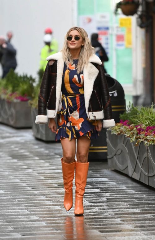 Ashley Roberts in Long Boots Leaves Heart FM in London 12/01/2020