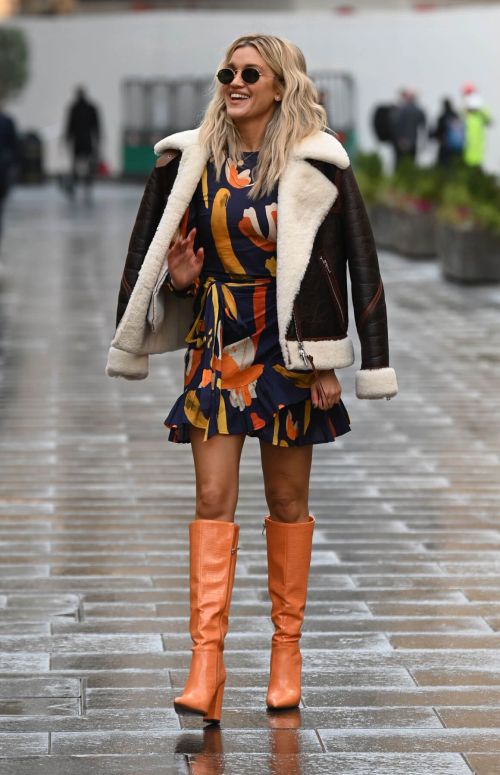 Ashley Roberts in Long Boots Leaves Heart FM in London 12/01/2020 1