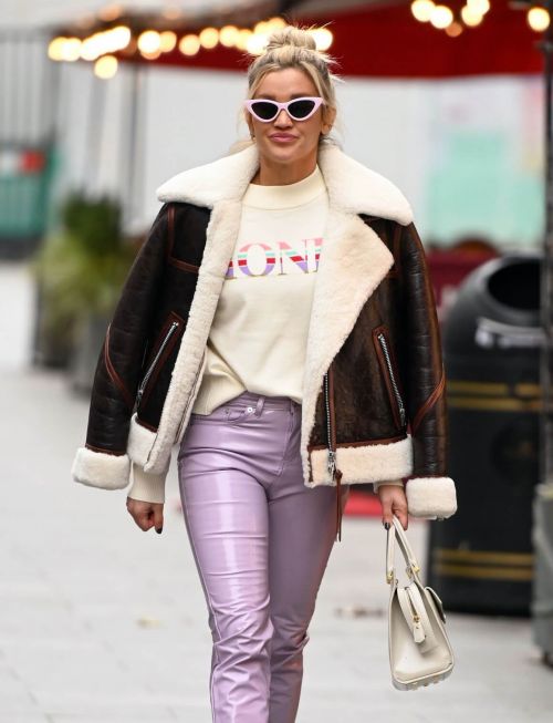 Ashley Roberts in Shearling Coat Arrives at Heart Radio Studios in London 12/02/2020 2
