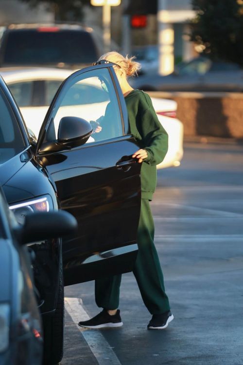 Charlotte McKinney in Green Winter Outfit Out Shopping in Santa Monica 11/24/2020