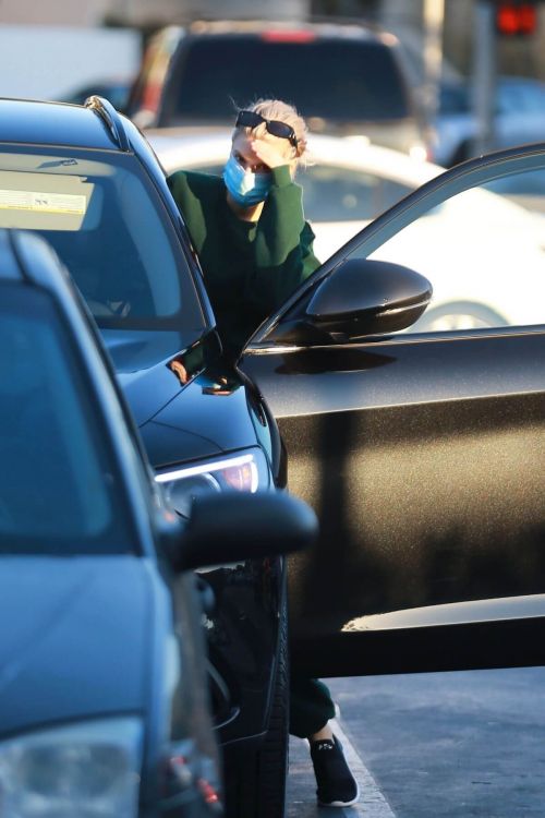 Charlotte McKinney in Green Winter Outfit Out Shopping in Santa Monica 11/24/2020 5