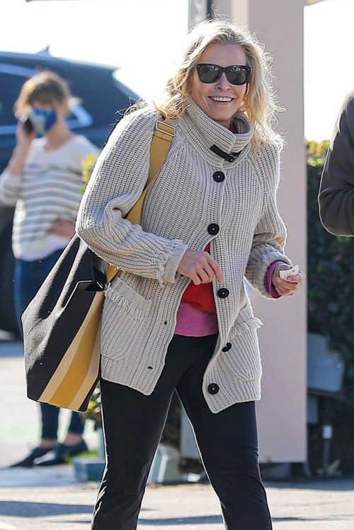 Chelsea Handler Out for Lunch at Blue Plate Oysterette in Santa Monica 11/24/2020 3