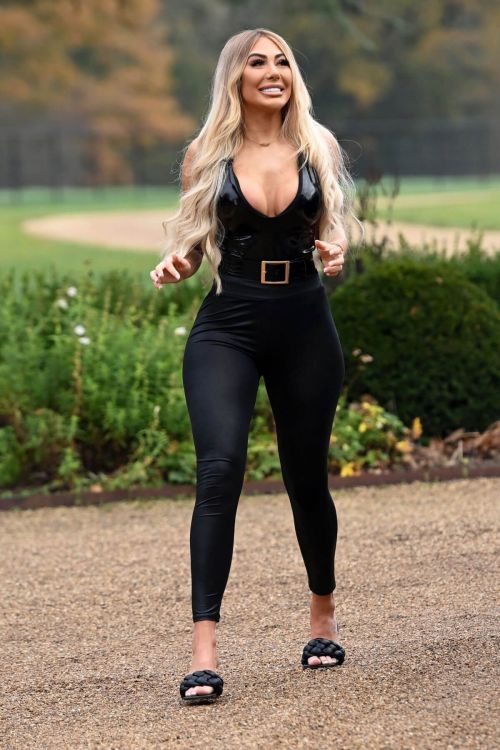 Chloe Ferry flashes her cleavage on the Set of Celebs Go Dating in Sussex 11/23/2020 4
