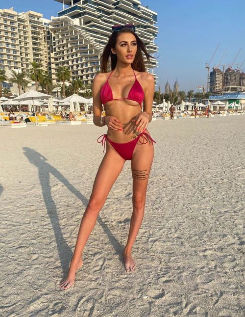 Chloe Veitch in Bikini and Swimsuit - Instagram Photos 12/05/2020