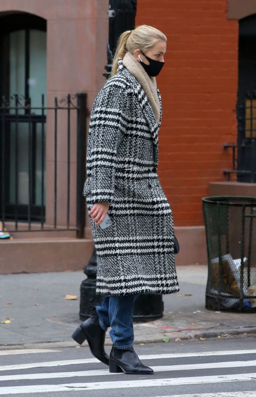 Daphne Groeneveld seen Long Coat after leaves for Lunch in New York 12/02/2020